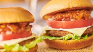 Japans MOS Burger-Tours Ph